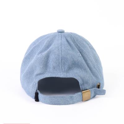GORRA VISERA CURVA SNOOPY