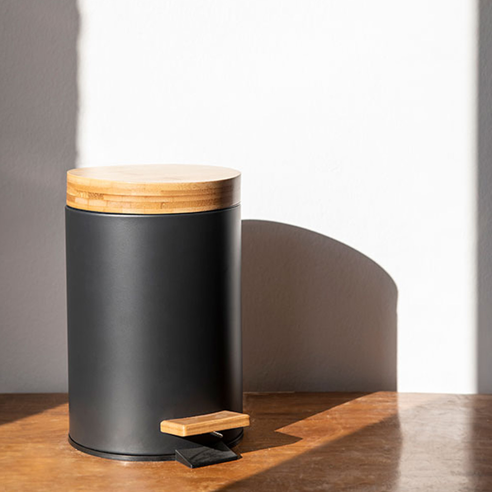 PAPELERA PEDAL NEGRA/BAMBU 3l ANDREA HOUSE