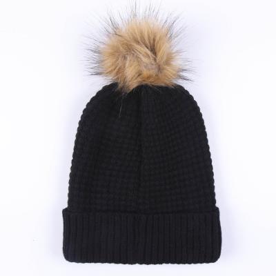 [000008798] GORRO TRICOT POMPOM MINNIE